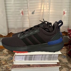NEW - Mens Adidas Racer TR21 - black - men’s size 10.5 US.